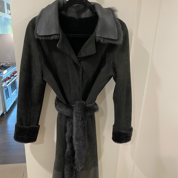 SHEARLING COAT REVERSIBLE! - Picture 2 of 11
